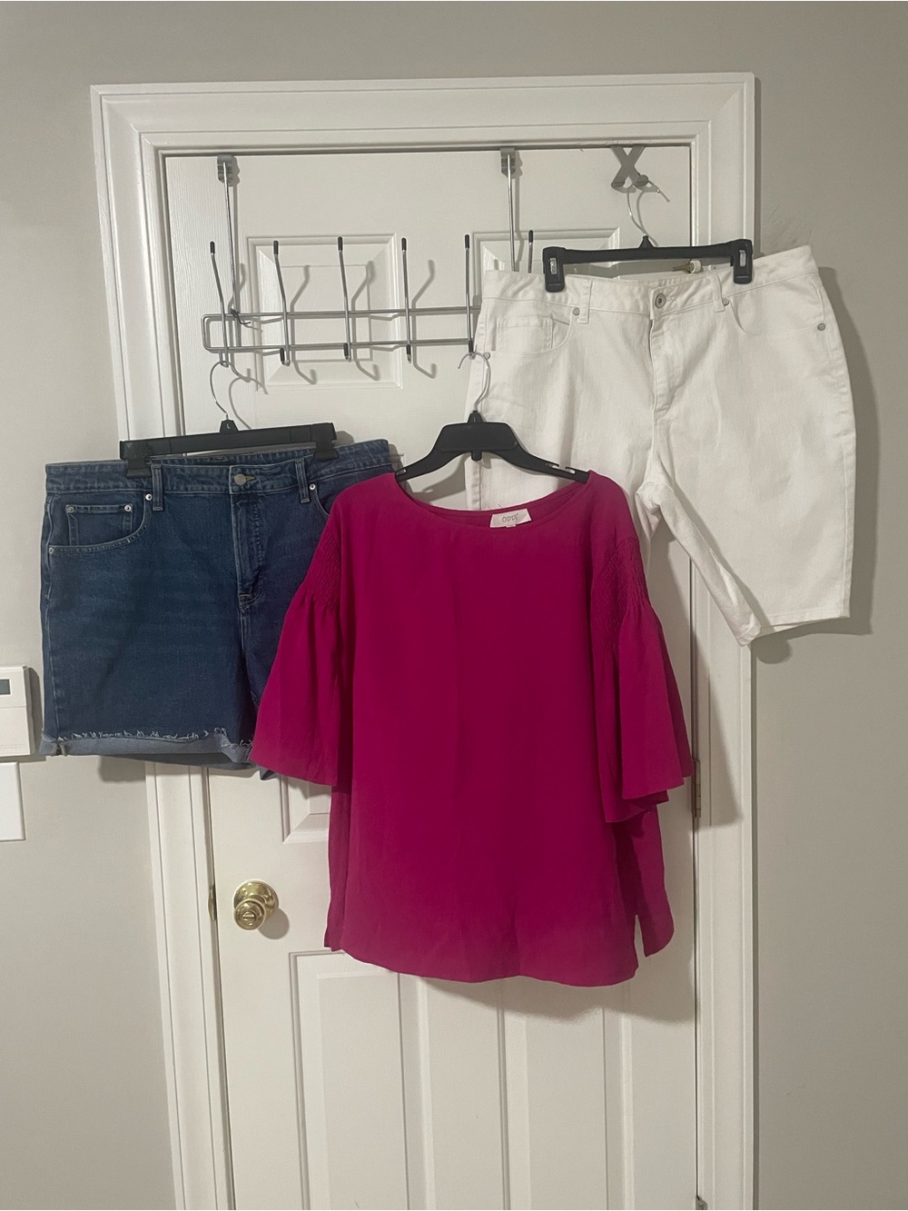 Women’s Magenta Flutter Sleeve Top two 18 Jean shorts